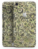 Woodland Green Damask Watercolor Pattern - Skin-kit for the iPhone 8 or 8 Plus