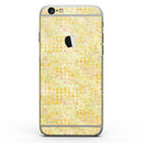 Yellow_Textured_Triangle_Pattern_-_iPhone_6s_-_Sectioned_-_View_15.jpg