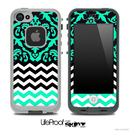 Mirrored Trendy Green V2 Chevron Pattern Skin for the iPhone 5/5s, 4/4s or 5c Fre LifeProof Case