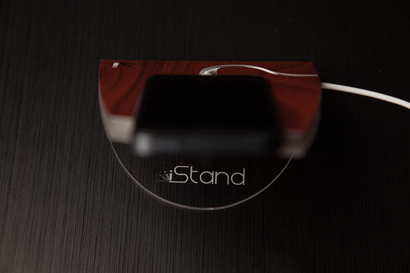 Mahogany Wood iStand for the iPhone 4/4s or 5