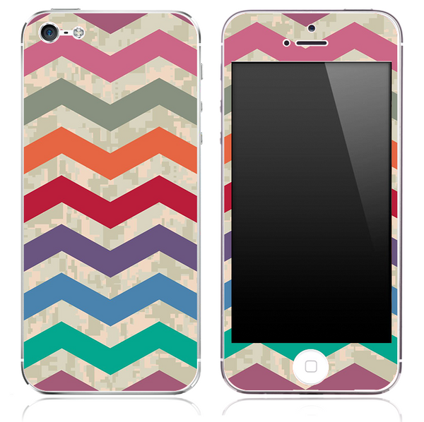 Vintage Colorful Chevron Pattern with Digital Camo Skin for the iPhone 3, 4/4s or 5