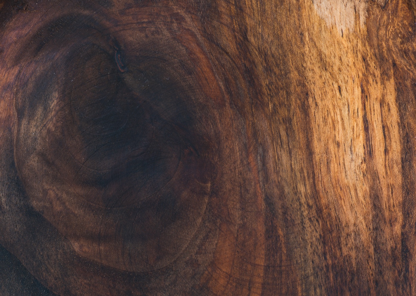 Knotted Rich Wood — brown Xbox skin