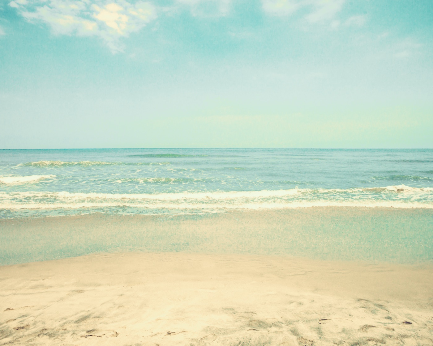 Relaxed Beach Day — vintage MacBook skin