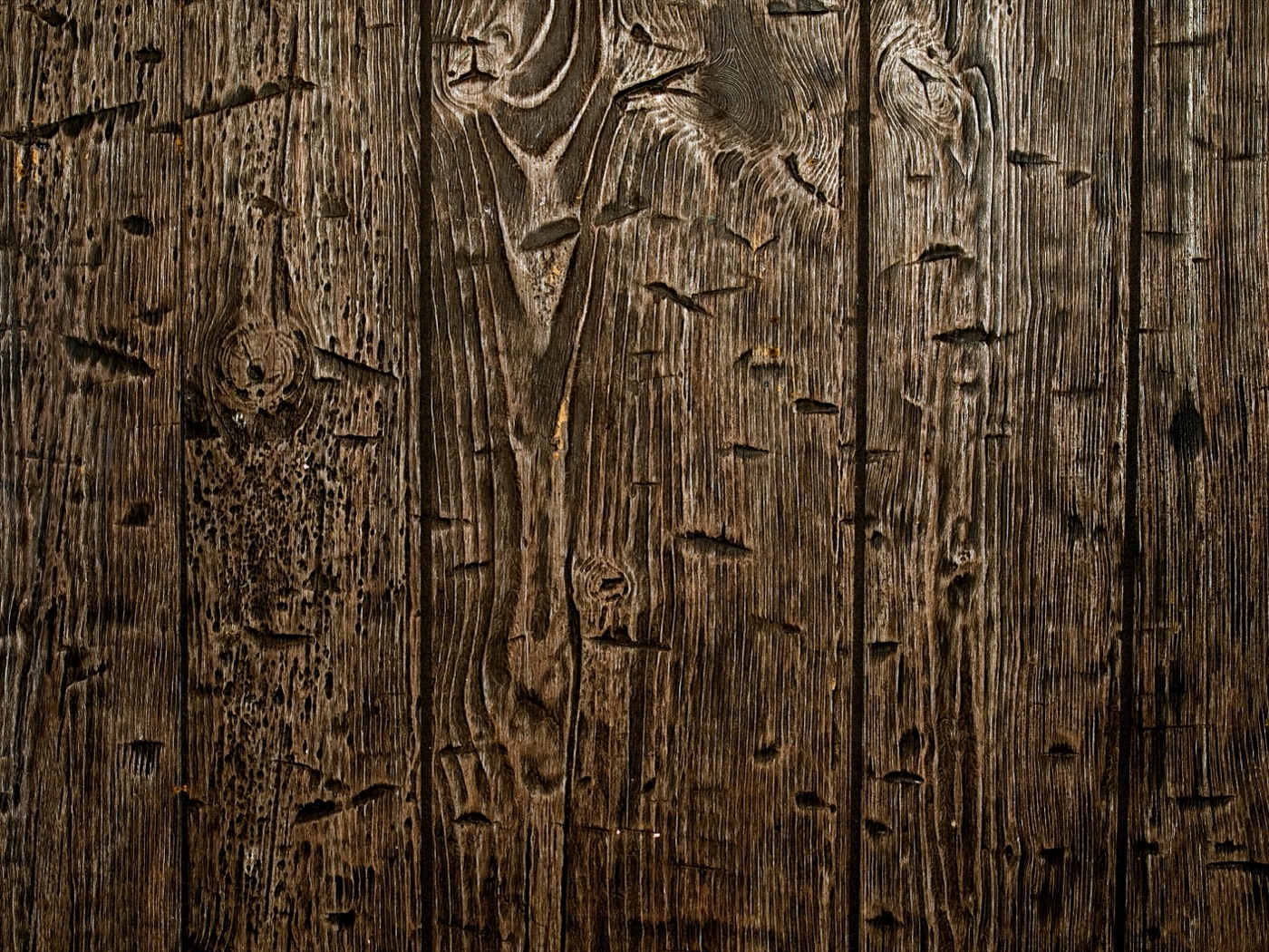 Rough Dark Wood — vintage iPhone skin